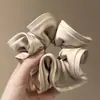 Goma para el pelo con estampado de leopardo marrón para otoño e invierno para mujer, scrunchie elegante y sofisticado para peinados de moño