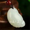 Colgante de jade Hetian contento Changle colgante para hombre y mujer Colgante de jade de pies pequeños al por mayor enviar cuerda