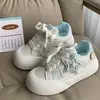 Sapatos Brancos Estrela de Solado Grosso Estilo Coreano para Mulheres 2025 Outono Estudante Novos Sapatos Versáteis Sapatos de Nicho para Mulheres Tênis Casuais