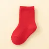 Calcetines para Bebé Niños y Niñas Mes Completo Cien Días Un Año Nuevo Rojos Calcetines de Media Pantorrilla Recién Nacido Antideslizantes de Piso Algodón