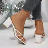 Sandalias tipo tanga lisas de nuevo estilo para primavera y verano con tiras finas, lazo, puntera cuadrada, tacón grueso, suela suave antideslizante, adecuadas para ir al trabajo y uso casual, sandalias de comercio exterior