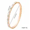 Pulsera de acero inoxidable de lujo ligero bestseller transfronteriza con incrustación de circonita en forma de diamante, accesorio de mano de moda, joyería del mismo estilo, venta al por mayor directa de fábrica