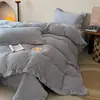 Colcha de Cama Liso Colorido de Lã de Leite Francesa Conjunto de Quatro Peças Cama de Casal Capa de Edredom Plus Veludo Lençol de Cama Acolchoado com Enchimento de Algodão Conjunto Quente de Inverno