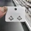Pendientes de botón de diamante Perla Planeta Diseño de nicho Pendientes de alta gama 2025 Nuevos Pendientes personalizados de temperamento estilo genial