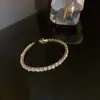 Pulsera de Diseño Geométrico de Alta Gama con un Estilo de Moda de Nicho, Pulsera de Influencer de Moda con un Diseño Único de Circonita Europea y Americana