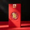 Año Nuevo del Cordero Pegatina Dorada para Teléfono Sobre Rojo Oro Puro 999 Regalo Compañero de Alta Gama Regalo de Reunión Anual de la Empresa Venta al por Mayor