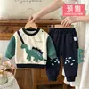 Conjunto de Tres Piezas para Niños Pequeños con Diseño de Dinosaurio 3D de Dibujos Animados, Sudadera con Mangas Ranglán en Bloques de Color y Pantalones