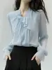 Linda Blusa de Renda Suave Estilo Francês com Mangas Bufantes para Mulheres, Novo Modelo Primavera 2026, Top Elegante e que Realça a Pele