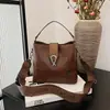 Comércio Exterior Nova Bolsa de Mão Feminina Simples Cor Sólida Nicho PU Moda Bolsa de Ombro Versátil para o Dia a Dia Vintage Bolsa Saco