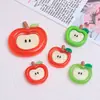Brinquedos de Comida de Maçã Desenho Animado Fofo Feito à Mão Acessórios DIY Cola de Creme Resina Peças Pequenas Fivela de Sapato Crocs Materiais