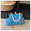 Bolsa Cheongsam com Corrente de Pérolas Estilo Nacional Bolsa Transversal de Ombro Versátil Tendência Bolsa com Fecho Bordada Flor de Ameixa Bolsa Feminina Fashion