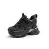 Zapatos de papá de cuero genuino para mujer que aumentan la altura, nuevos zapatos deportivos casuales de primavera 2023, tenis blancos de suela gruesa para mujer, venta al por mayor