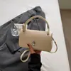 Bolsa de Ombro Único para Axila Nova Estilosa da Moda Primavera 2026 com Grande Capacidade para Mulheres, Bolsa de Mão Quadrada Pequena Fashion e Esteticamente Agradável