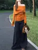 Tricô de Alta Qualidade Estilo Coreano para Mulheres Outono Inicial 2025 Novo Tricô Estilo Preguiçoso Laranja Blusa de Um Ombro