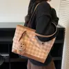 Bolso Nicho Coreano para Mujer Nuevo de Gran Capacidad Moda de Gama Alta Otoño e Invierno Bolso de Hombro a Cuadros Bolso Tote para Viajar