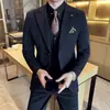 Terno Masculino com Lapela de Arma, Terno de Casamento Masculino de Botão Único Estilo Coreano, Terno Completo Três Peças de Cor Sólida em Estoque