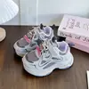 Zapatos de papá estilo coreano para niños, zapatillas deportivas para niñas, zapatos casuales de malla transpirable, versátiles y elegantes, modernos y cómodos