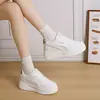 Zapatos casuales de suela gruesa para mujer GT9906, nueva colección de otoño 2026, suela suave, que aumenta la altura, zapatillas blancas, zapatillas deportivas de moda