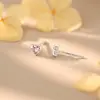 Brincos de Zircônia em Formato de Coração Prata Pura S999 Agulha de Prata Populares para Mulheres, Estilo Coreano Doce e Elegante Brincos Artísticos, Venda por Atacado Disponível