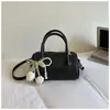 Bolso de Mano Boston Retro de Gran Capacidad con un Ambiente Relajado, Diseño de Nicho, Bolso de Hombro, Color Sólido, Bolso de Hombro Casual para el Día a Día