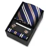 Conjunto de Presente com Gravata Listrada e Lenço Quadrado Masculino, Traje Formal Estilo Europeu, Nova Gravata de Alta Qualidade Amarrada à Mão, Estoque Pronto de Fábrica