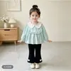 Nova camisa de manga longa para meninas para primavera e outono, camisa de boneca, top casual versátil para bebês meninas