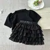 Conjunto de Verano para Niña: Conjunto de Dos Piezas para Bebés Niñas: Top Negro Estilo Coreano con Mangas Cortas Abullonadas y Falda Elegante de Pastel Multicapa