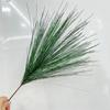 Agujas de Pino Artificiales Hojas de PVC Ignífugas Resistentes al Sol Hojas de Navidad Extendidas de Cabeza Única Hojas de Pino de Bienvenida Agujas de Pino Artificiales al por Mayor