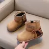 Botas Curtas Forradas com Fleece para Bebês Outono Inverno Botas de Caminhada para Bebês Zíper Lateral com Laço Botas Martin Espessas Quentes para Crianças Macias