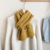 Bufanda de Mezcla de Lana para Mujer Otoño e Invierno Tejido de Punto Trenzado Ocho Caracteres Cálida Gruesa Versátil Calentador de Cuello Estilo Pareja