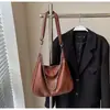 Elegante Bolsa de Axila Feminina, Grande Capacidade, Nova Tendência Vintage 2026 Versátil Bolsa de Ombro, Bolsa Casual Corrente Formato Bolinho