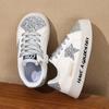 25 Tenis Infantiles con Estrellas de Cinco Puntas, Nuevos de Primavera y Otoño, Lindos Casuales Estudiantiles con Estrellas, Zapatos Blancos Infantiles Medianos y Grandes, Transfronterizos
