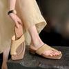 Sandálias de Tiras Trançadas Estilo Retrô Francês Estilo Férias para Mulheres Outwear 2025 Verão Novo Nicho Sandálias de Salto Grosso
