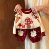Elegante conjunto casual para niñas para otoño e invierno 2026, nuevo conjunto de dos piezas de sudadera y pantalón de chándal con dibujos animados para niñas pequeñas