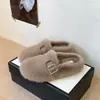 Pantuflas cerradas de felpa estilo retro francés para mujer, zapatos de algodón de suela gruesa para invierno 2026, mules casuales sin cordones para mujer
