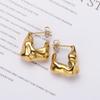 Pendientes de acero inoxidable chapados en oro de 18 quilates con diseño geométrico irregular y temperamento francés INS.