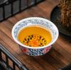 Xícara de chá kung fu antiga enrolada Zhilian prensando xícara de mão azul e branco underglaze vermelho pintada à mão xícara de mestre tigela de chá cor completa única
