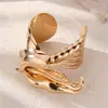 Bz2169 Pulseira Cruzada Europeia e Americana de Design Sexy com Torsão Abertura Assimétrica Joia de Mão para Mulher Celebridade da Internet Europeia e Americana