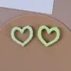 Peluche Flocado Colorido Corazón Hueco de Resina Accesorios para Joyería DIY Pendientes Accesorios para el Cabello Fundas de Teléfono Materiales Venta al por Mayor