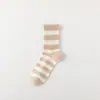 Calcetines de Algodón para Mujer hasta la Mitad de la Pantorrilla con Rayas de Letras, Calcetines Deportivos Antideslizantes y con Agarre para Yoga al Aire Libre de Moda