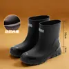 (Ecológico) Botas de Lluvia de Moda Transfronterizas para Hombre, Suela Suave para Parejas al Aire Libre, Zapatos Impermeables Versátiles, Talla Grande Antideslizantes de Goma para Cocina