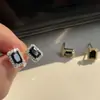 Pendientes cuadrados de cristal negro tachonados para mujer, diseño de nicho, pendientes exquisitos de alta gama, únicos y elegantes, pendientes de lujo ligero