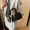 Bolso de Hombro de Moda Casual y de Alta Gama para Mujer 2025 Primavera Nuevo Bolso Cuadrado Pequeño Cruzado de Gran Capacidad