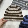 Chapéu de Tricô Elástico Slimming Color Block Listrado Versátil da Moda para Mulheres Outono Inverno Quente Casual Touca da Moda