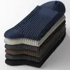 Calcetines para Hombre Otoño e Invierno de Caña Media Más Fáciles de Combinar Calcetines Largos con Patrón Vertical Absorbentes de Sudor y Desodorantes Calcetines Negros de Negocios Calcetines Clásicos de Rayas Verticales