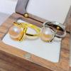 Juego de Joyería de Perla Natural con Aguja de Plata S925 para Mujer, Letra Inglesa M, Hogar Igual Aretes Collar Anillo Juego de Tres Piezas