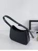 Bolsa de Ombro Única Nova de Verão e Primavera Estilo Coreano para o Dia a Dia Moda Tendência Bolsa Quadrada Pequena de Alta Qualidade Bolsa de Axila para Mulheres