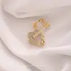 Broche de Laço Coração Simples para Mulheres, Corsage de Luxo, Alfinete Anti-Exposição para Gola Feminina, Alfinete de Cardigã, Acessório de Roupa