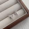 Pendientes de plata de ley S925 con tachuelas de serpiente para niñas, exquisitos pendientes de estilo coreano, combinables y elegantes.