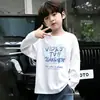 Camiseta de moda de manga larga 100% algodón para niños, nuevo modelo primavera 2026, top sencillo de dibujos animados para niños mayores y pequeños
